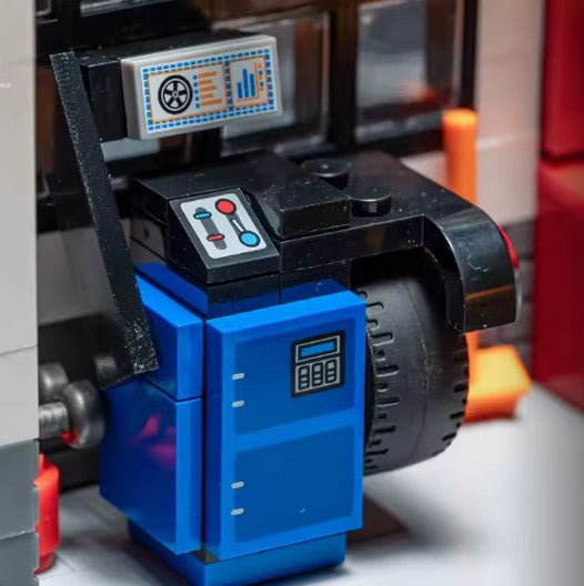 Car Repair Shop with Lifting Platform