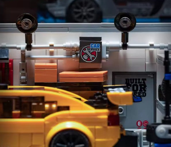 Car Repair Shop with Lifting Platform